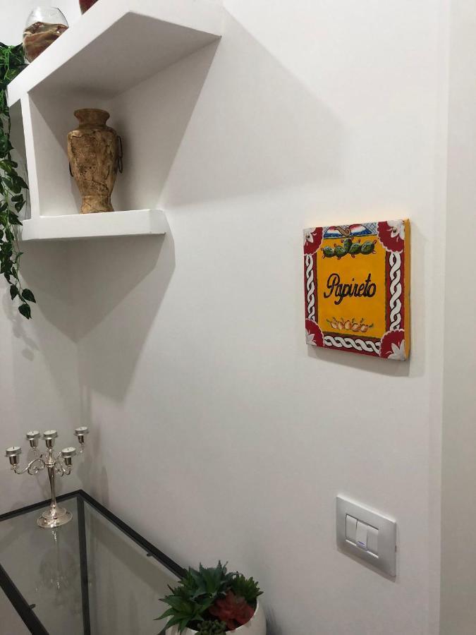 Nonno Peppe Accomodetion Palermo Bagian luar foto